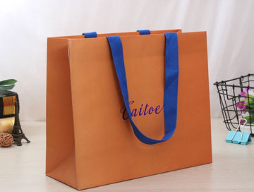 Gift Paper Bags Manufacturers